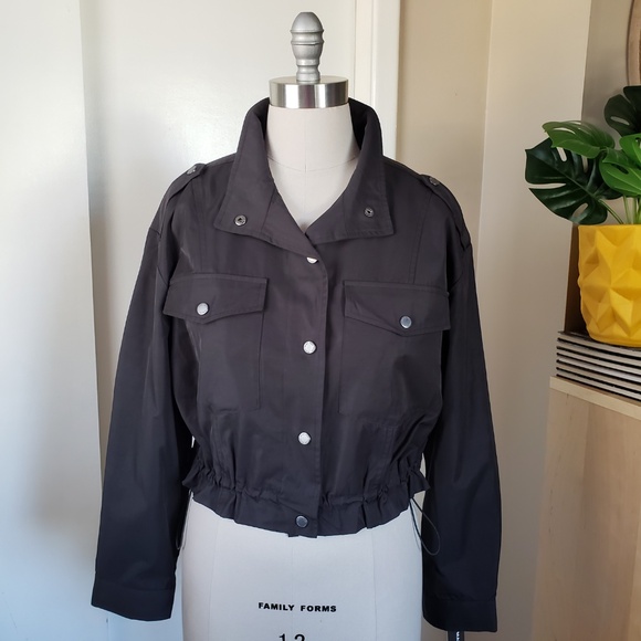 Cargo Crop Jacket Size Medium NEW! - Picture 1 of 15
